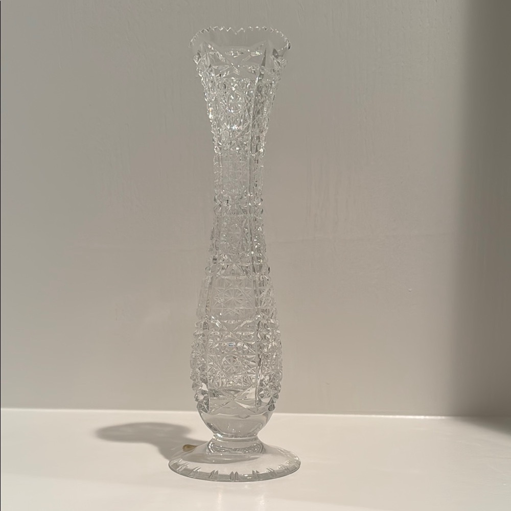 Elegant Crystal Cut Glass Vase | Kissinger